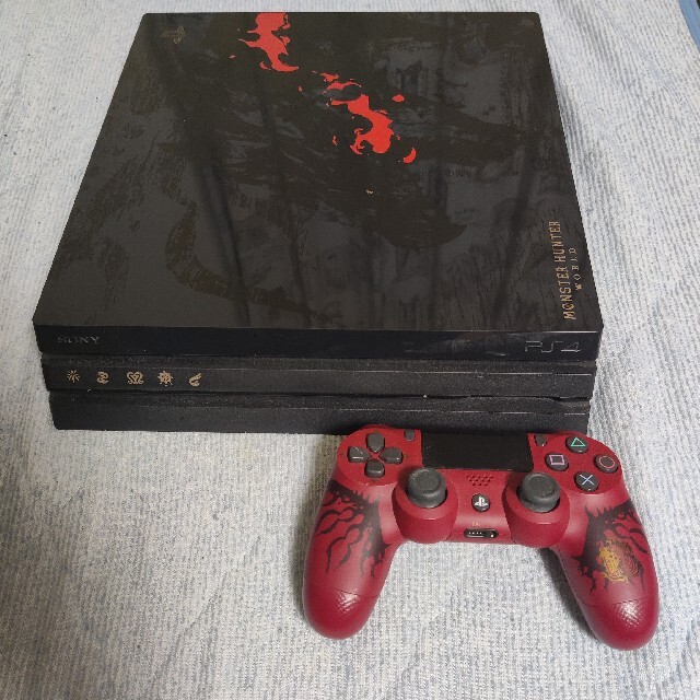 【美品】PS4 PRO　1TBモンハンエディション