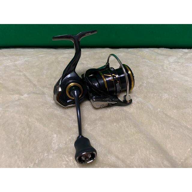 DAIWA(ダイワ)の【ht193様専用】ダイワ 21カルディアLT2500 スポーツ/アウトドアのフィッシング(リール)の商品写真