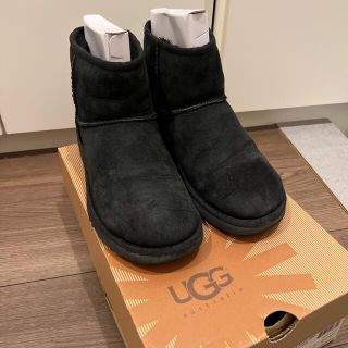 アグ(UGG)の【リコ様専用】UGG アグ ムートンブーツCLASSIC MINI  【黒】(ブーツ)