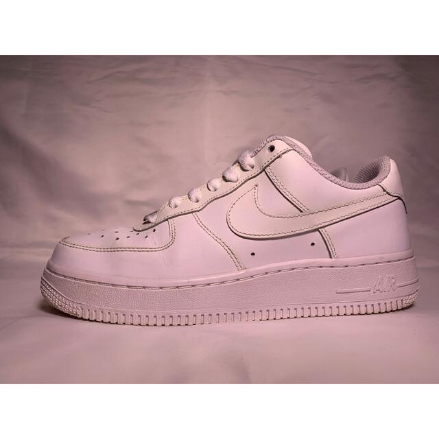 NIKE(ナイキ)のNIKE AIR FORCE 1 LOW GS WHITE 23.5cm レディースの靴/シューズ(スニーカー)の商品写真