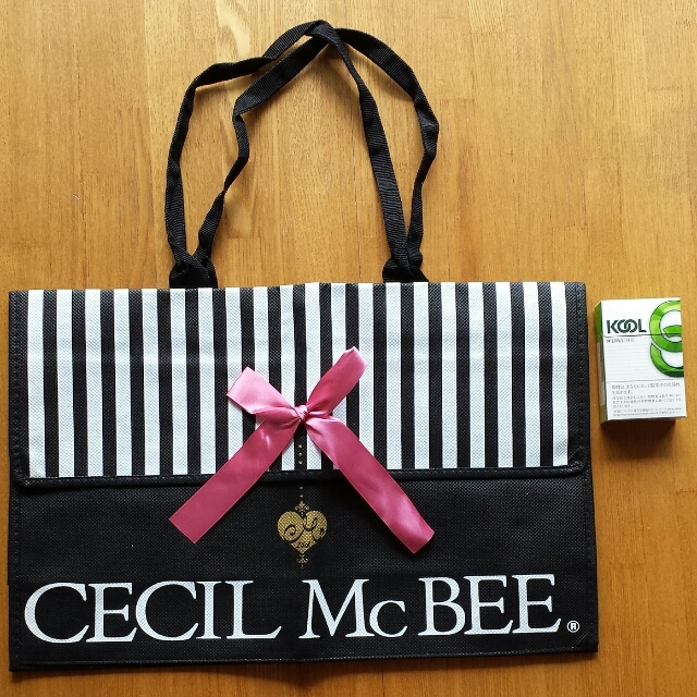 CECIL McBEE(セシルマクビー)の激カワ☆CECILMcBEEショッパー レディースのバッグ(ショップ袋)の商品写真
