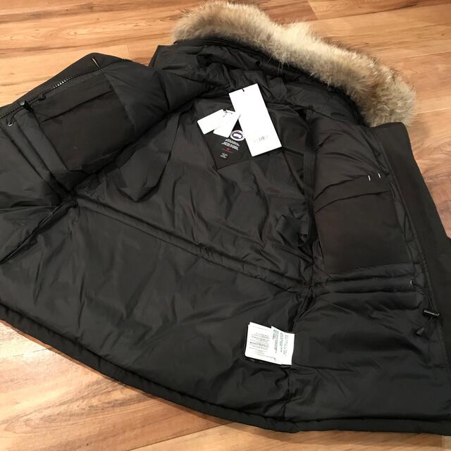 CANADAGOOSE  MONTEBELLO PARKA ブラック レディースのジャケット/アウター(ダウンジャケット)の商品写真