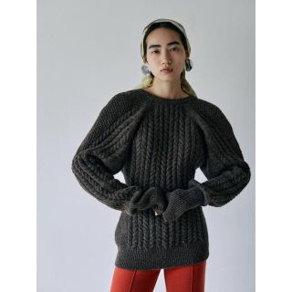 Mediam Sharp shape Wool pullover (ニット/セーター)