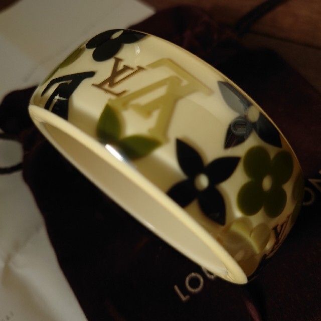 LOUIS VUITTON(ルイヴィトン)のルイ・ヴィトン　バングル　LOUIS VUITTON　Bangle レディースのアクセサリー(ブレスレット/バングル)の商品写真