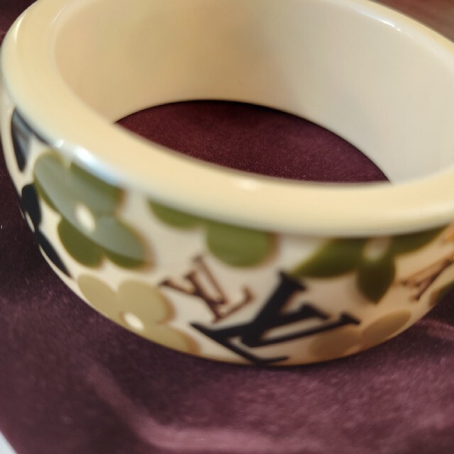 LOUIS VUITTON(ルイヴィトン)のルイ・ヴィトン　バングル　LOUIS VUITTON　Bangle レディースのアクセサリー(ブレスレット/バングル)の商品写真