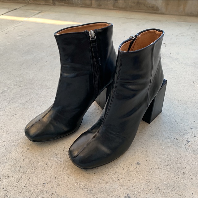 SLY(スライ)のBASIC SQUARE SHORT BOOTS SLY レディースの靴/シューズ(ブーツ)の商品写真