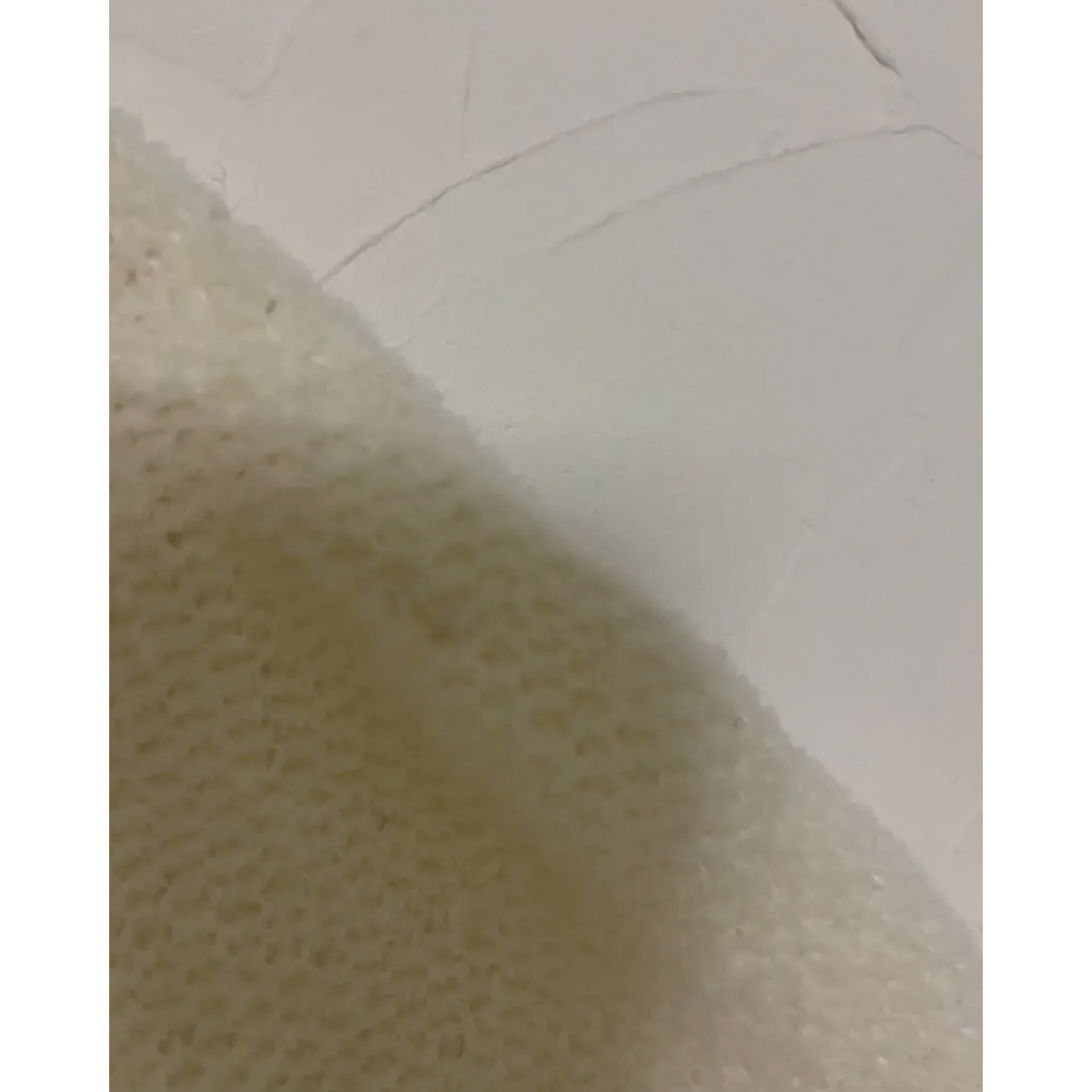LOWRYS FARM(ローリーズファーム)の未使用ワケあり　ローリーズファーム　セーター ホワイト　ニット　トップス レディースのトップス(ニット/セーター)の商品写真