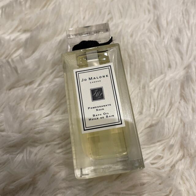 Jo Malone(ジョーマローン)の新品未使用　ジョーマローン　ポメグラネートノアール　バスオイル コスメ/美容のボディケア(入浴剤/バスソルト)の商品写真