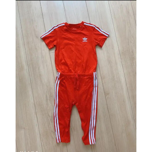 adidas(アディダス)のアディダスオリジナルス　ロンパース　つなぎ キッズ/ベビー/マタニティのキッズ服男の子用(90cm~)(パンツ/スパッツ)の商品写真