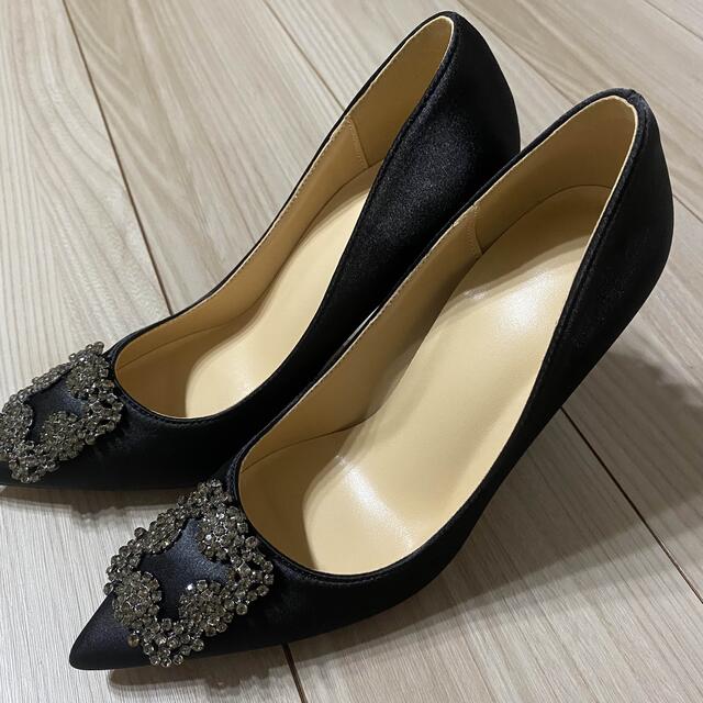 MANOLO BLAHNIK(マノロブラニク)の【ayumiona様専用】マノロブラニク　ハンギシ風　ハイヒール　パンプス レディースの靴/シューズ(ハイヒール/パンプス)の商品写真