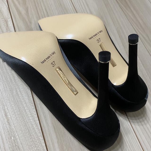 MANOLO BLAHNIK(マノロブラニク)の【ayumiona様専用】マノロブラニク　ハンギシ風　ハイヒール　パンプス レディースの靴/シューズ(ハイヒール/パンプス)の商品写真