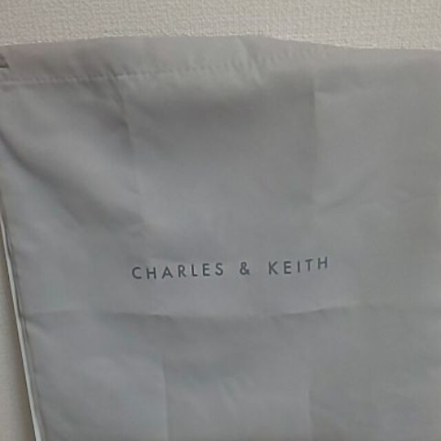 Charles and Keith(チャールズアンドキース)のCharles & keith   チャールズ アンド キース  バッグ レディースのバッグ(ショルダーバッグ)の商品写真