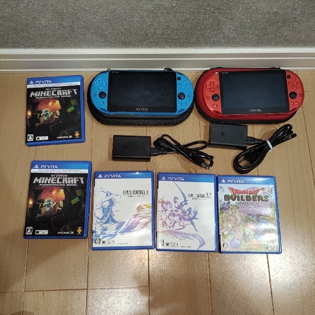 PlayStation Vita(プレイステーションヴィータ)のPlayStation Vita PCHｰ2000シリーズ WiFiモデル エンタメ/ホビーのゲームソフト/ゲーム機本体(携帯用ゲーム機本体)の商品写真