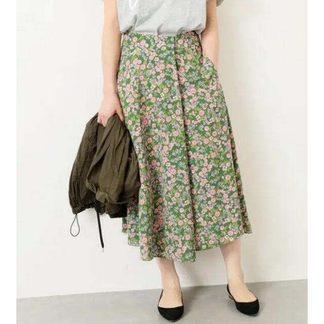 IENA(イエナ)のIENA フラワープリントスカート  美品　36サイズ レディースのスカート(ロングスカート)の商品写真