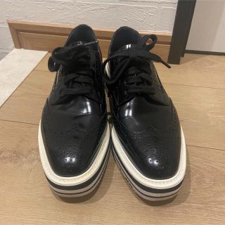 プラダ(PRADA)のレースアップ　ローファー(ローファー/革靴)