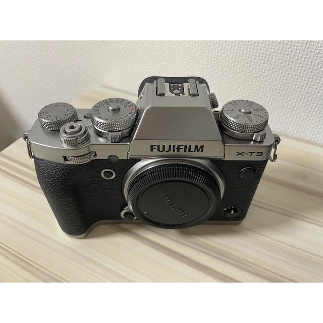 富士フイルム(フジフイルム)のFUJIFILM　X-T3 ボディ スマホ/家電/カメラのカメラ(ミラーレス一眼)の商品写真