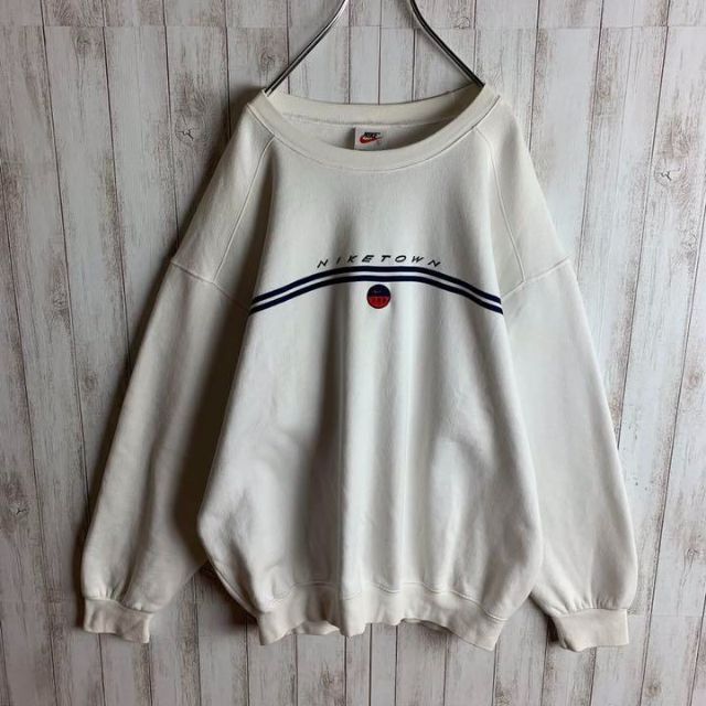 【希少デザイン】ナイキ☆センター刺繍 スウェット 白タグ 90s 入手困難 レア