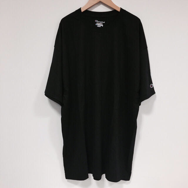 Champion(チャンピオン)のChampion チャンピオン ビックTシャツ黒2XL MA-1 カーキ L メンズのトップス(Tシャツ/カットソー(半袖/袖なし))の商品写真