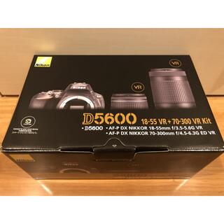 ニコン(Nikon)の【Maximo様専用】Nikon D5600 ダブルズームキット ３年保証付き(デジタル一眼)