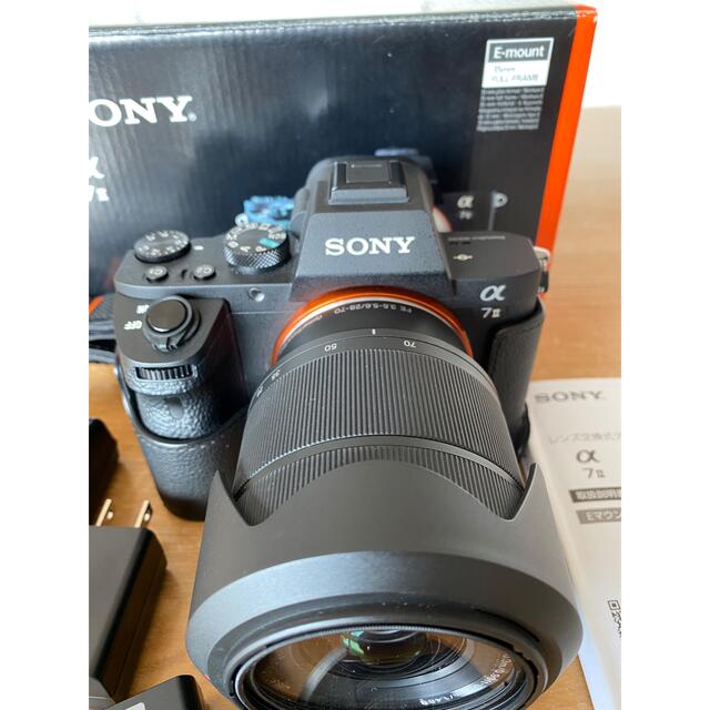 SONY(ソニー)のSONY α7II  純正レンズ、充電器、カバー付き スマホ/家電/カメラのカメラ(ミラーレス一眼)の商品写真