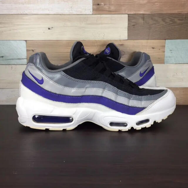 美品　NIKE ナイキ AIR MAX 95 ESSENTIAL 28cm