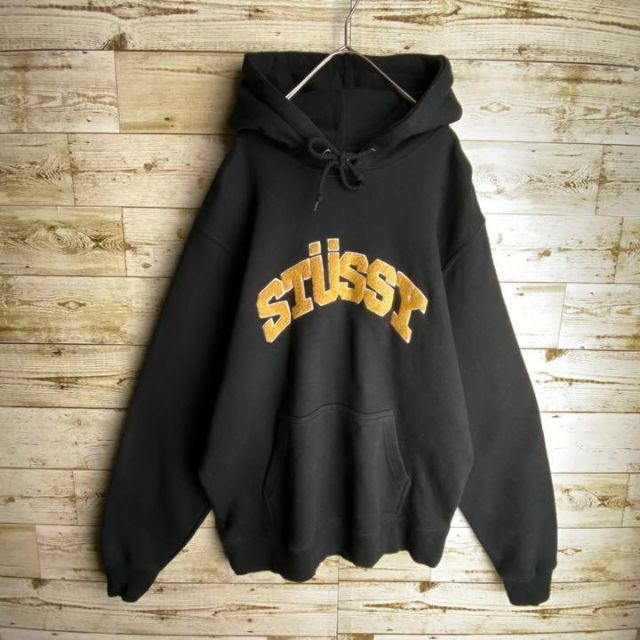 即完売品】STUSSY パイルアーチロゴ刺繍 スウェット パーカー 入手困難 即完売品】STUSSY パイルアーチロゴ刺繍 スウェット パーカー 入手困難