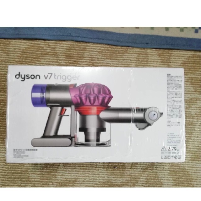 カメラ Dyson Triggerダイソンハンディクリーナーの通販 by グッドイヤー's shop｜ダイソンならラクマ - Dyson V7 カメラ