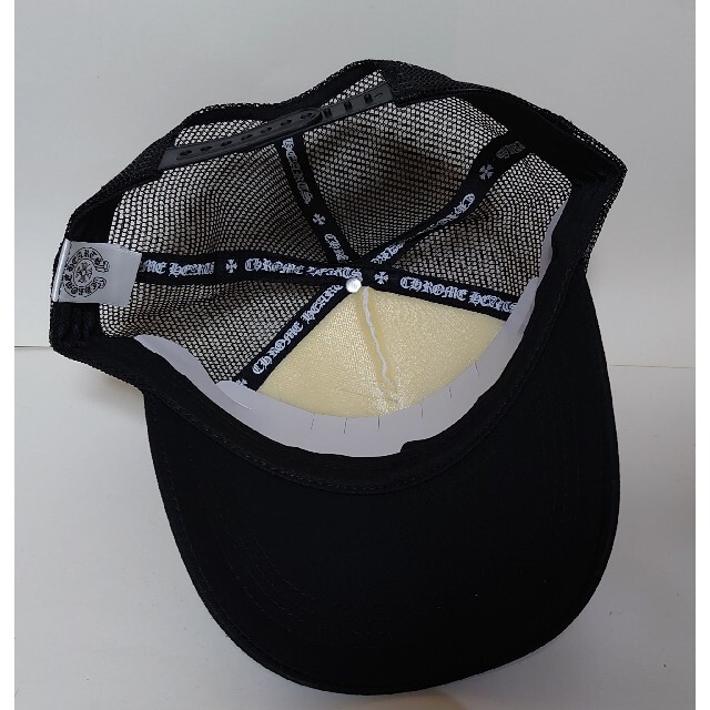 Chrome Hearts(クロムハーツ)の【新品】トラッカーキャップ FUCK ブラック×ホワイト メンズの帽子(キャップ)の商品写真