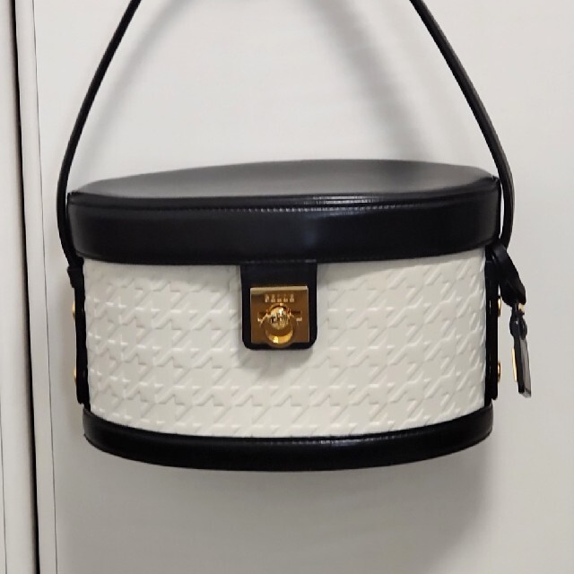 PELLE BORSA ペレボルサ 2wayショルダーバッグ 千鳥格好柄