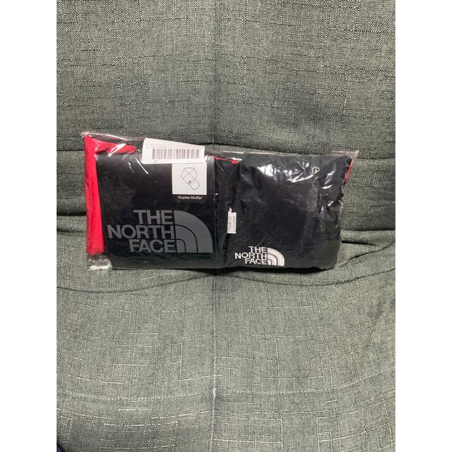 THE NORTH FACE(ザノースフェイス)のTHE NORTH FACE ヌプシマフラー レッド未使用品 メンズのファッション小物(マフラー)の商品写真