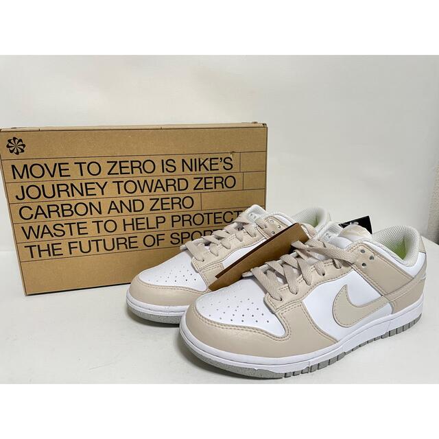 NIKE(ナイキ)の【新品】23.5㎝　ウィメンズ ダンク LOW ネクスト ネイチャー レディースの靴/シューズ(スニーカー)の商品写真