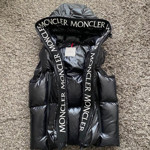 MONCLER - 【美品】MONCLER モンクレール ダウンベストAGNEAUX GILETの ...