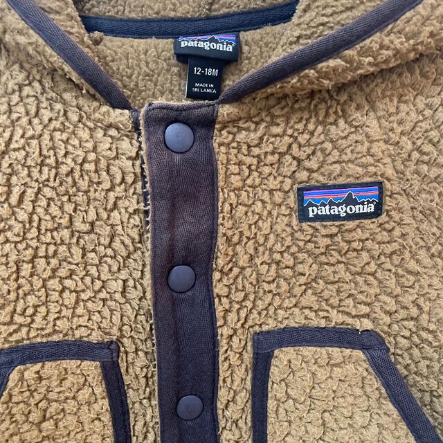 patagonia(パタゴニア)のpatagonia パダゴニア　ベビーレトロパイルジャケット　12-18m キッズ/ベビー/マタニティのキッズ服男の子用(90cm~)(ジャケット/上着)の商品写真