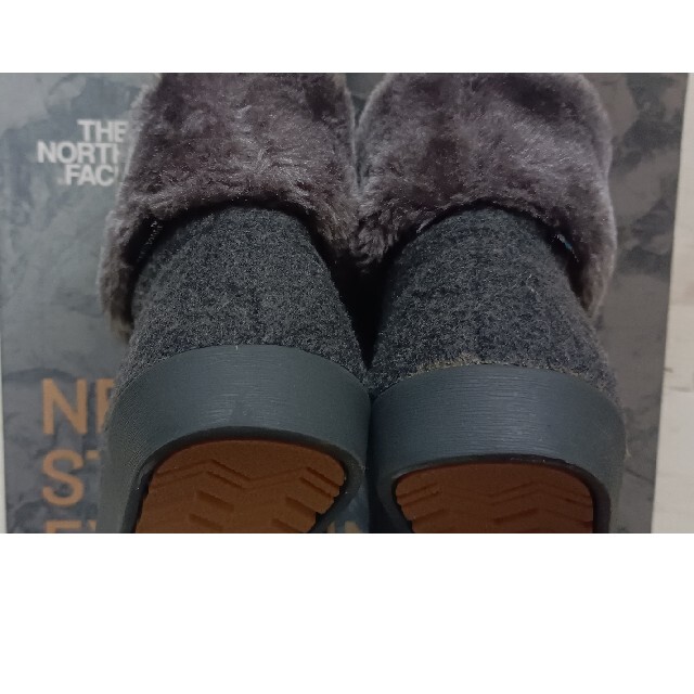 THE NORTH FACE(ザノースフェイス)のノースフェイス　ブーツ　グレー　18cm キッズ/ベビー/マタニティのキッズ靴/シューズ(15cm~)(ブーツ)の商品写真