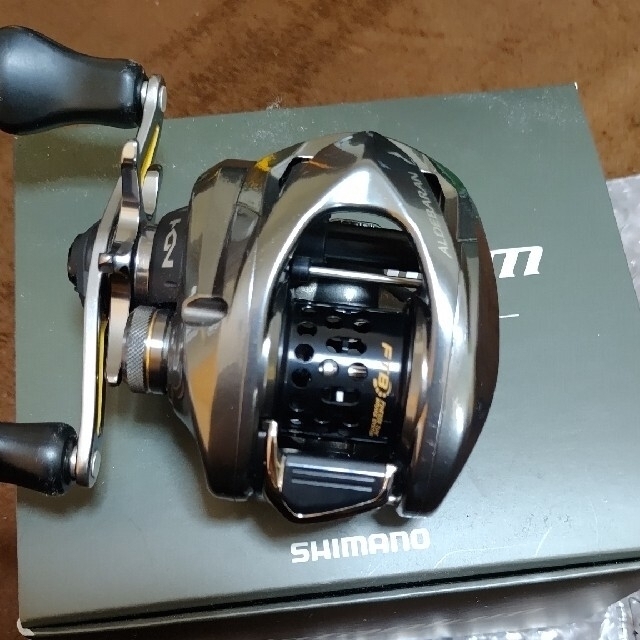 SHIMANO(シマノ)の16アルデバランBFS XG 左ハンドル スポーツ/アウトドアのフィッシング(リール)の商品写真