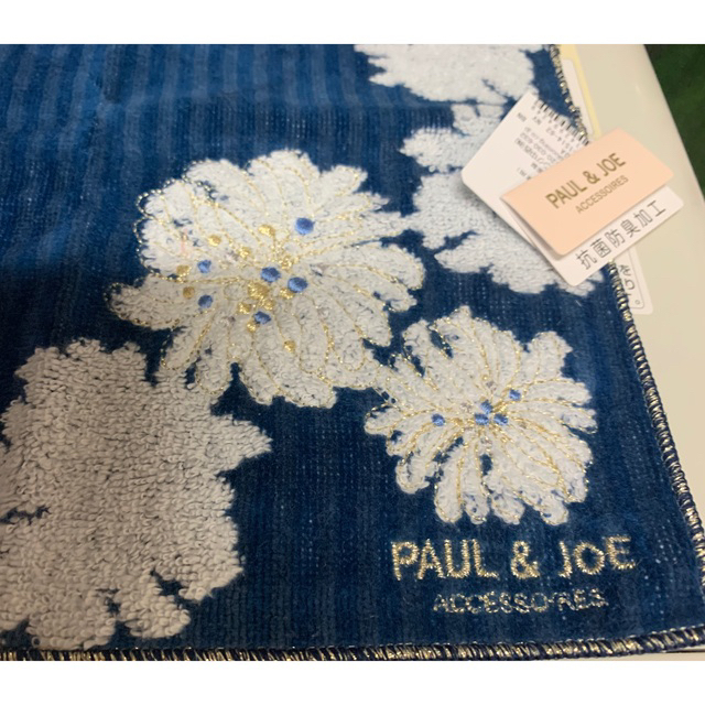 PAUL & JOE(ポールアンドジョー)のハンドタオル エンタメ/ホビーのアニメグッズ(タオル)の商品写真