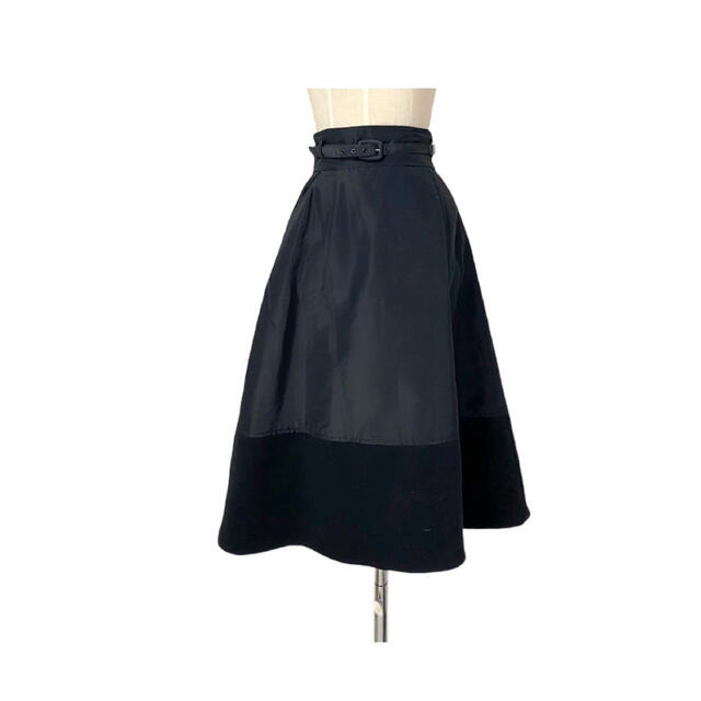 《ご成約》ミラノコレクション イタリア製 優雅に広がるベルテッドフレアスカート