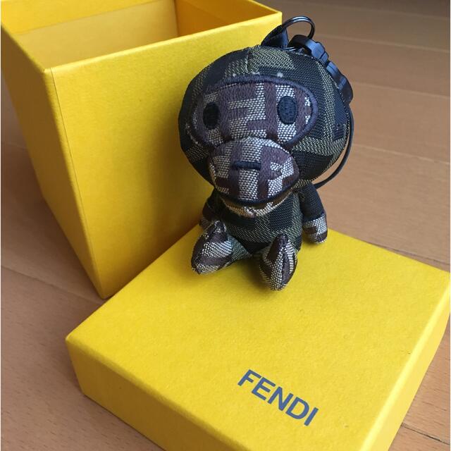 FENDI(フェンディ)のフェンディ エイプ FENDI×APE ストラップ NIGO 限定品 メンズのファッション小物(キーホルダー)の商品写真