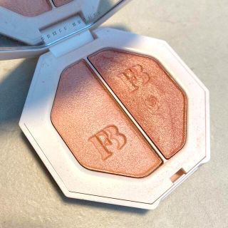 セフォラ(Sephora)のFENTY BEAUTY ハイライト　チーク　パウダー(チーク)