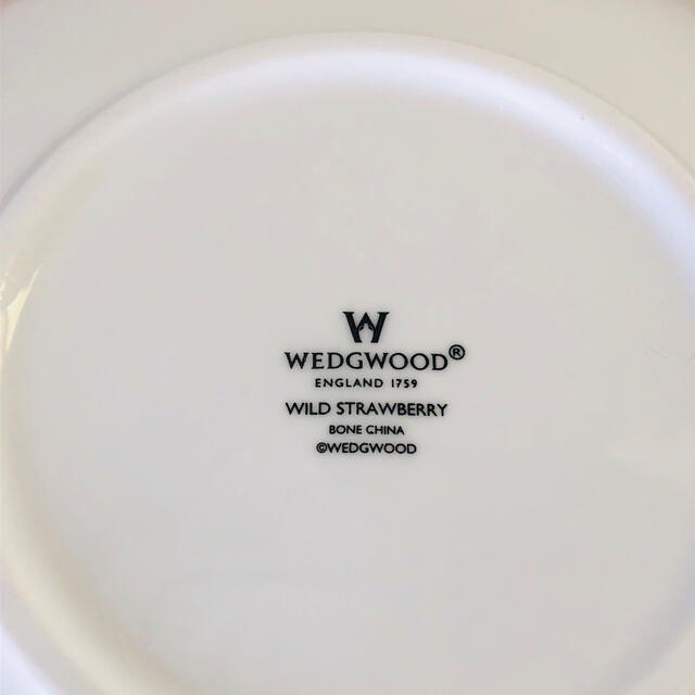 WEDGWOOD(ウェッジウッド)の【ウェッジウッド】ボウル皿L/ワイルドストロベリー/マリアージュボウル インテリア/住まい/日用品のキッチン/食器(食器)の商品写真