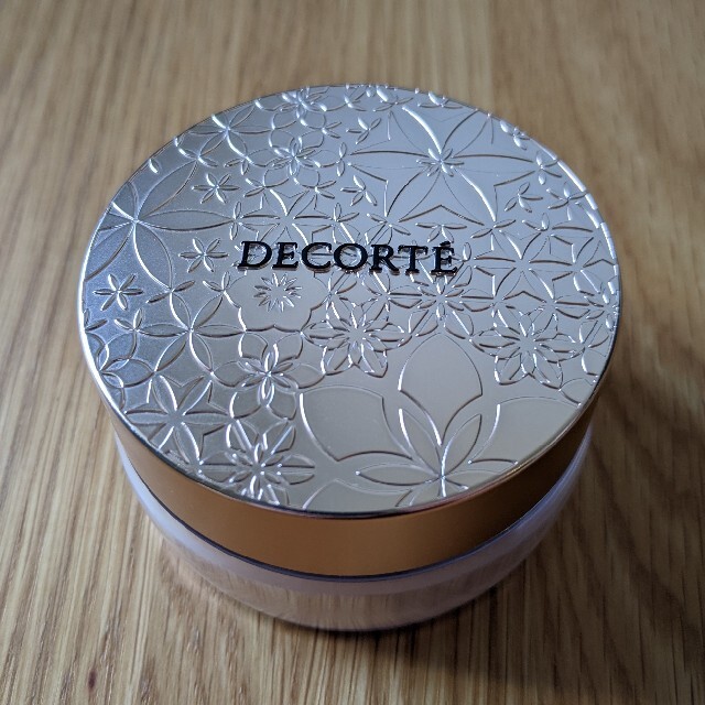 COSME DECORTE(コスメデコルテ)のDECORTE コスメデコルテ　フェイスパウダー0 コスメ/美容のベースメイク/化粧品(フェイスパウダー)の商品写真