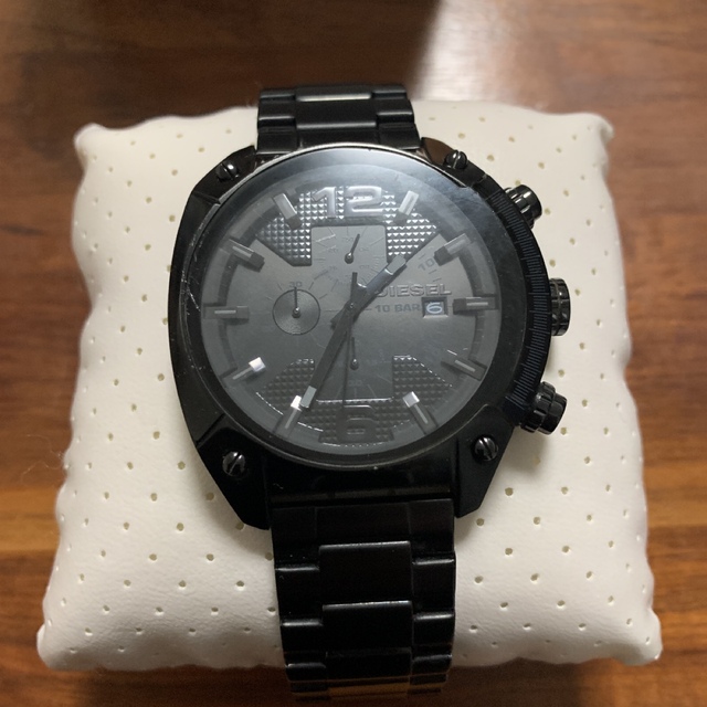 DIESEL(ディーゼル)の腕時計　ディーゼル　ブラック メンズの時計(腕時計(アナログ))の商品写真