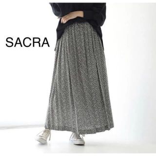 超高品質で人気の 【新品】SACRA レースフレアスカート グレー 超高品質で人気の 【新品】SACRA レースフレアスカート グレー