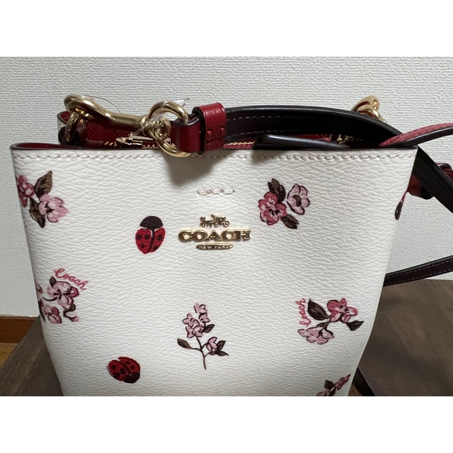 COACH - COACH 花柄てんとう虫 ミニバッグの通販 by ✳︎ALL✳︎shop