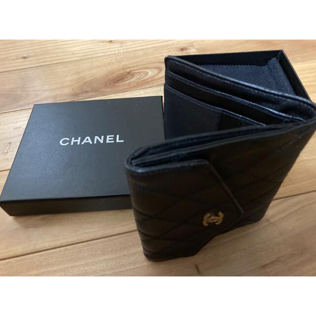 CHANEL(シャネル)の未使用　シャネル　２つ折り財布 レディースのファッション小物(財布)の商品写真