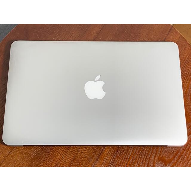Mac (Apple)(マック)のMacBook Air 11インチ 2013  新品のアダプタ付き スマホ/家電/カメラのPC/タブレット(ノートPC)の商品写真