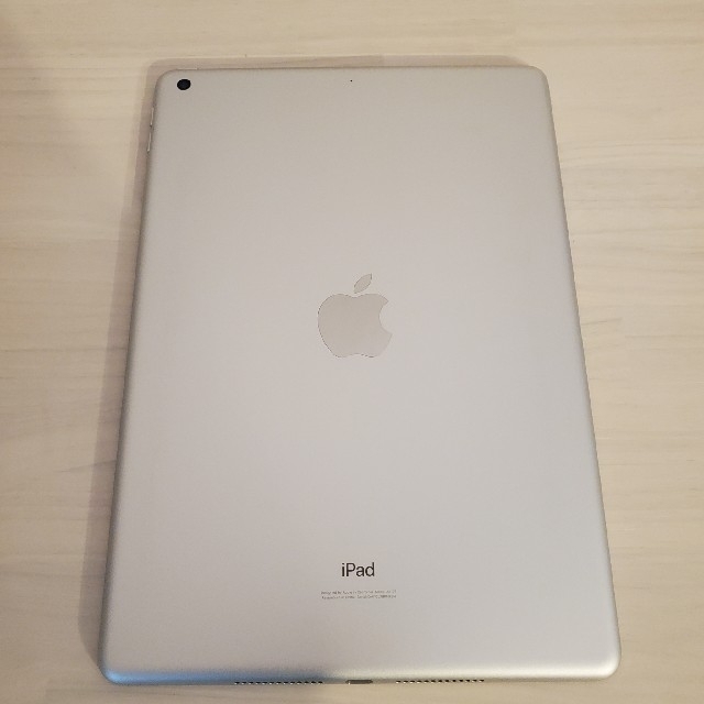 iPad（第7世代）32GB 本体 2
