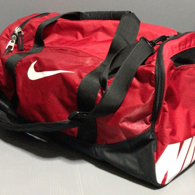 NIKE NIKE ボストンバッグ ダッフルバッグ スポーツバッグの通販 by Tommy's shop｜ナイキならラクマ