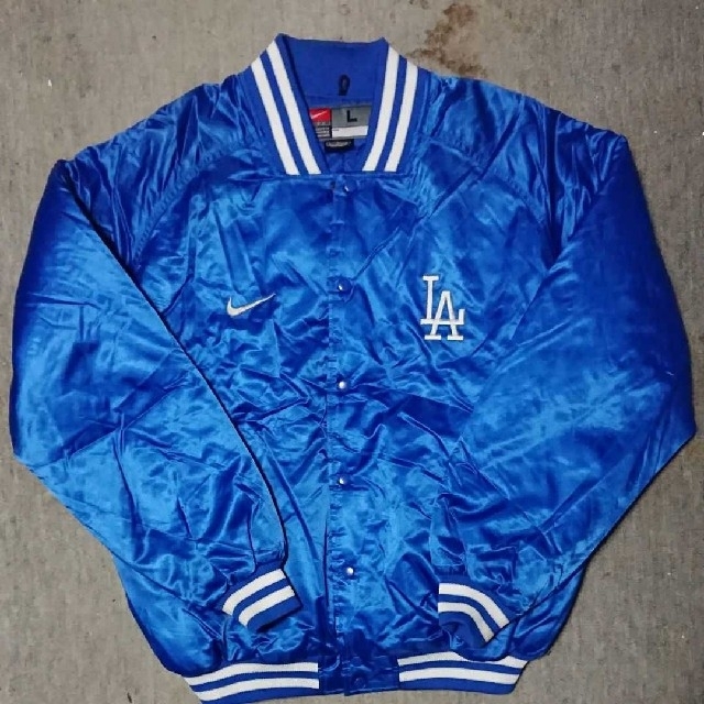 ナイキ × ドジャース【L】スタジャン dodgers NIKE ジャケットジャケット/アウター