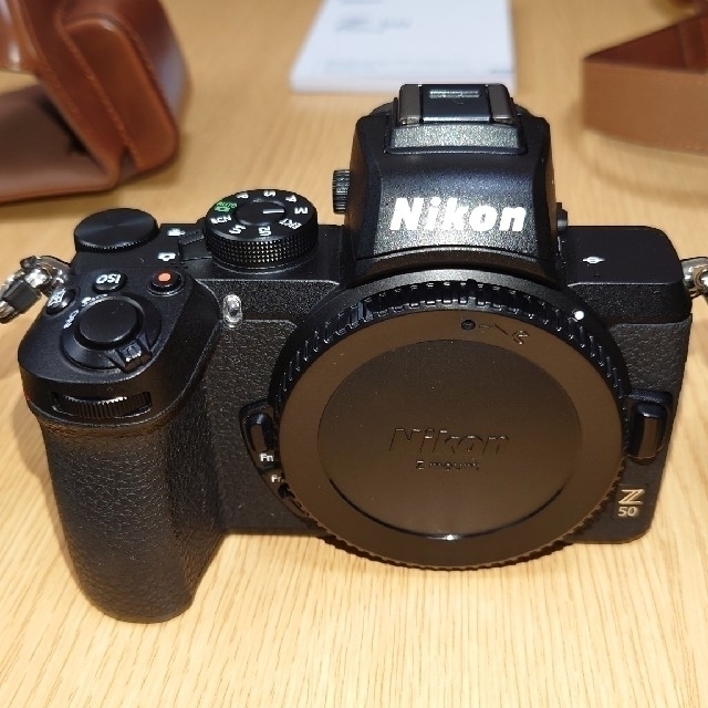 Nikon(ニコン)のNikonz50 ダブルズームキット　おまけ付き スマホ/家電/カメラのカメラ(ミラーレス一眼)の商品写真